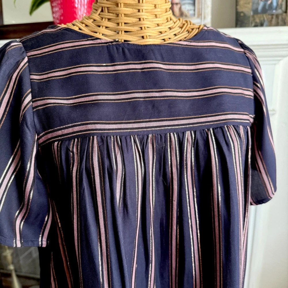 Anthropologie Cameron tie sleeve metallic accent chic top XS